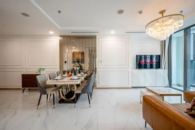 Three-Bedroom Apartment — LANDMARK 81 Condotel Garden Bay
